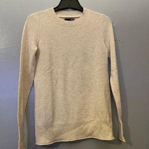 Color cream woman used long sleeve